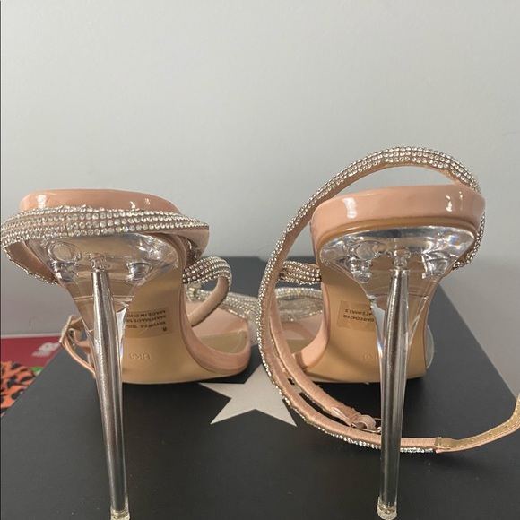 Heels with front bow - Picture 2 of 3